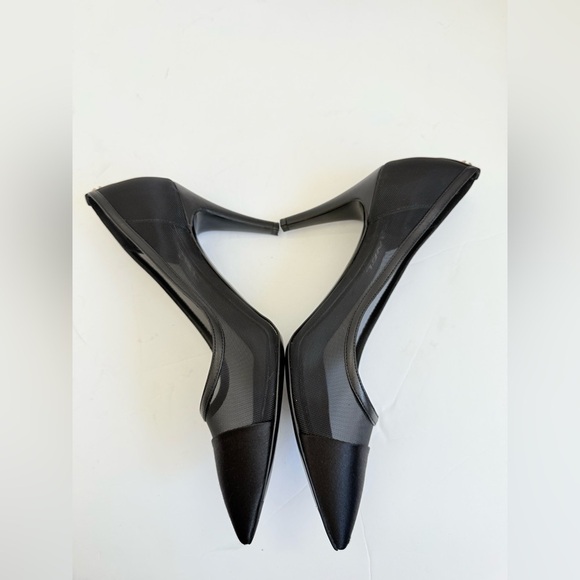 CHANEL Black Satin mesh Captoe CC logo embellished Pointed toe pumps EU 39.5 - Picture 4 of 11